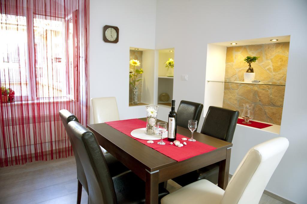 Apartman U Srcu Grada - Ilicev Prolaz Split Luaran gambar